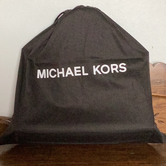 Micheal Kors Pride with bonus pin - Picture 7 of 9